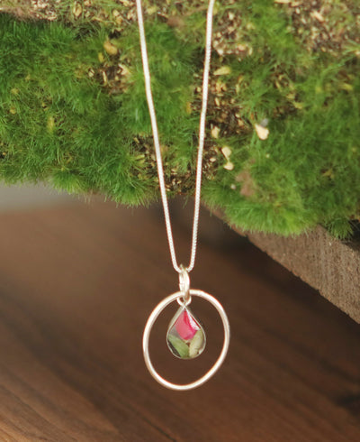 Rosebud Oval Necklace