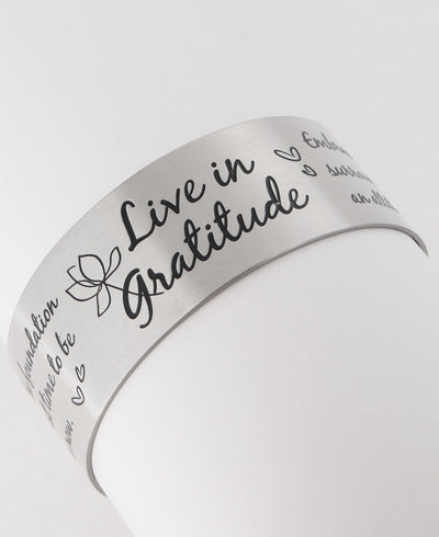 Live in gratitude inspirational bracelet